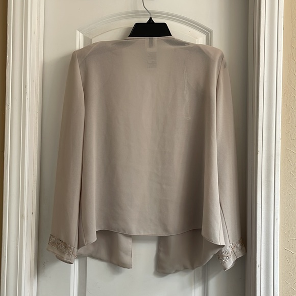 R&M Richards Cream Pink Floral Beaded Detail Sheer Blazer Jacket size 12P - Picture 16 of 17